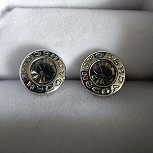 Beautiful NWT COACH fashion earrings ❤️